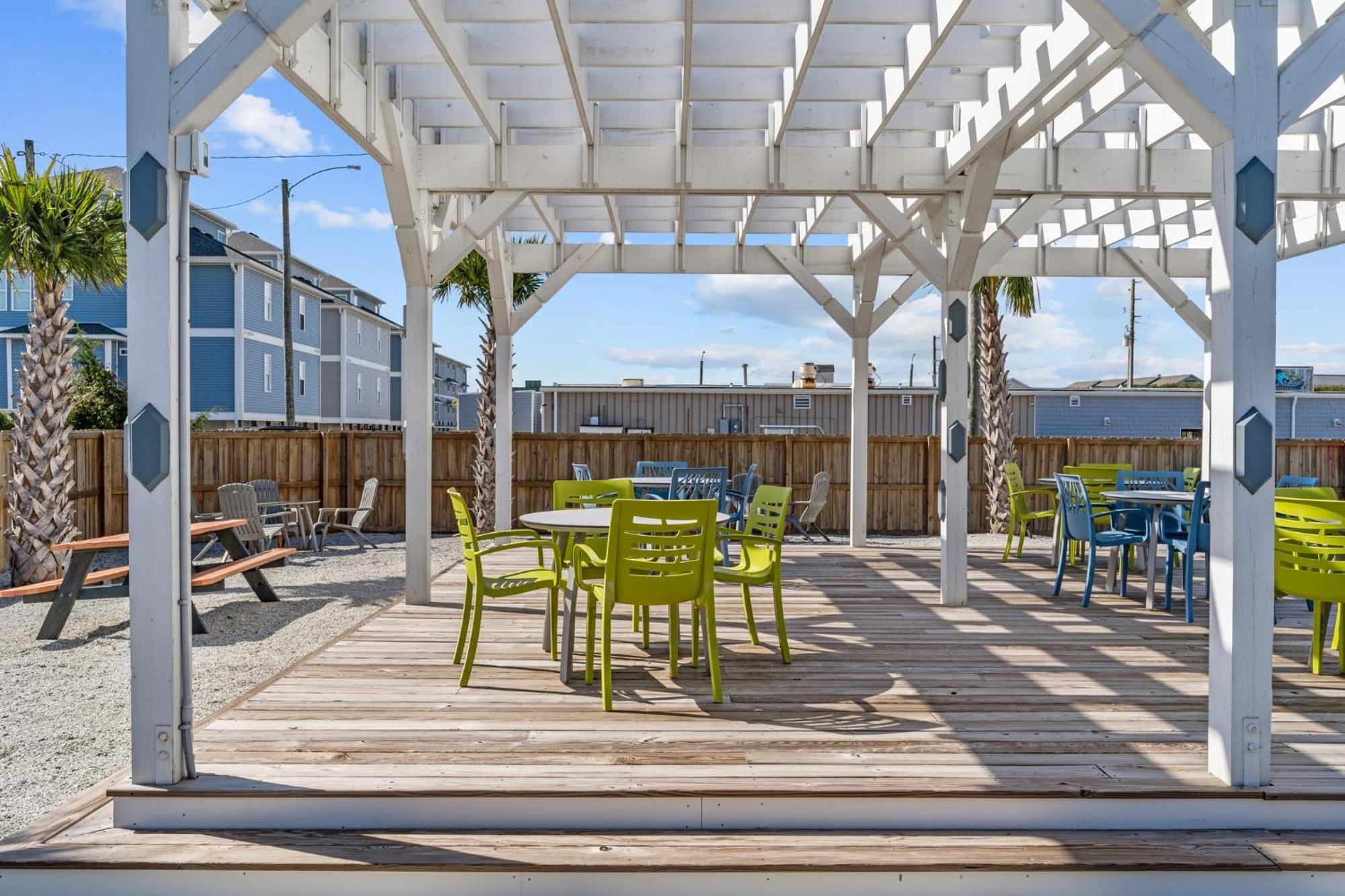 Loggerhead Inn And Suites Surf City Exterior photo